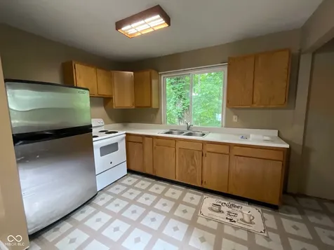 9300 E Brooks Lane Rockville IN 47872