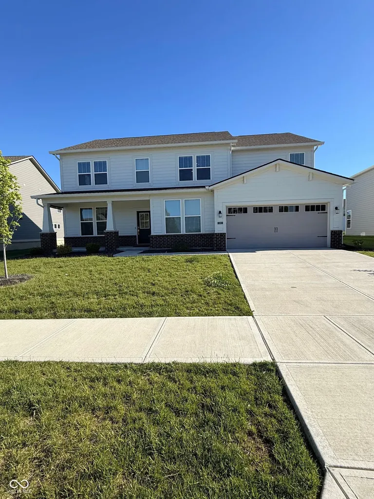 1046 Elmwood Lane Greenwood IN 46143