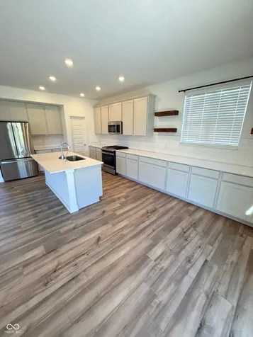 1046 Elmwood Lane Greenwood IN 46143