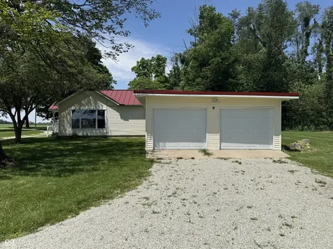 2972 N County Road 450 W Connersville IN 47331