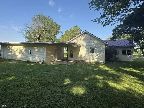 2972 N County Road 450 W Connersville IN 47331