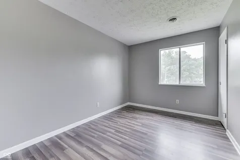 7423 Snowflake Drive Indianapolis IN 46227