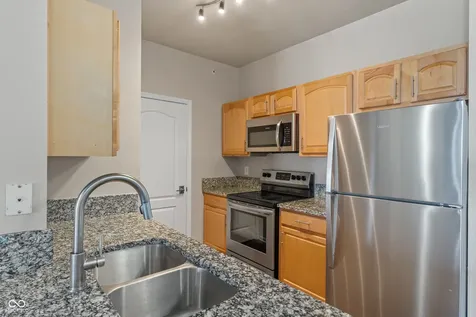 12863 Tradd Street Carmel IN 46032