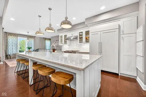 1714 Deer Creek Way Columbus IN 47201
