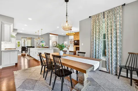 1714 Deer Creek Way Columbus IN 47201
