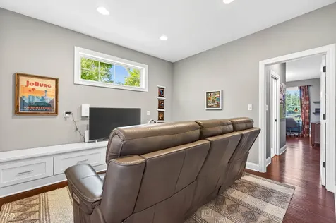 1714 Deer Creek Way Columbus IN 47201