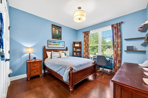 1714 Deer Creek Way Columbus IN 47201