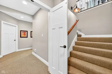 1714 Deer Creek Way Columbus IN 47201