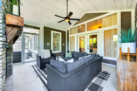 1714 Deer Creek Way Columbus IN 47201