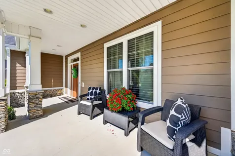 1714 Deer Creek Way Columbus IN 47201