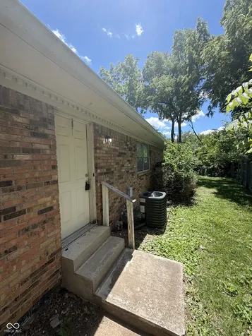 6613 E 52nd Place Indianapolis IN 46226