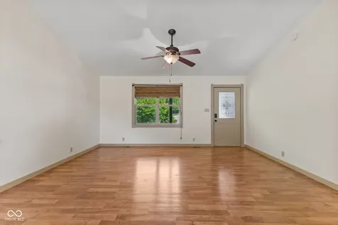 1630 N 400 W Bargersville IN 46106