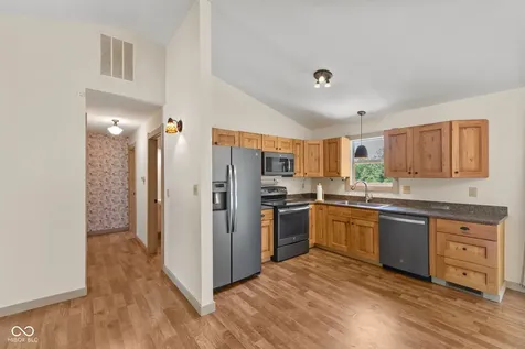 1630 N 400 W Bargersville IN 46106