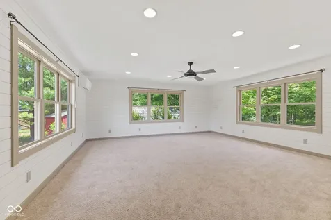 1630 N 400 W Bargersville IN 46106