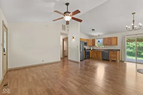 1630 N 400 W Bargersville IN 46106