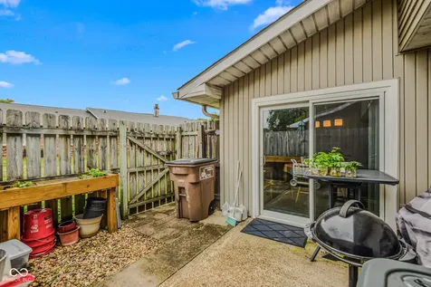 2090 Thriving Drive Columbus IN 47201