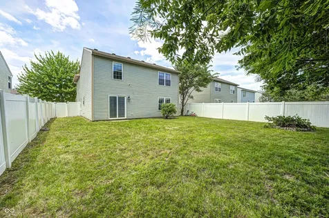 317 Harts Ford Way Brownsburg IN 46112