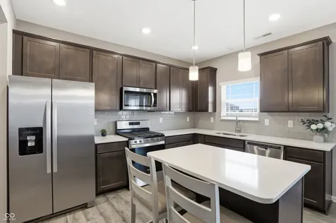 181 Thorpe Drive Whiteland IN 46184