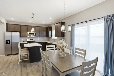 181 Thorpe Drive Whiteland IN 46184