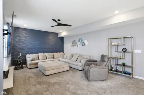 181 Thorpe Drive Whiteland IN 46184