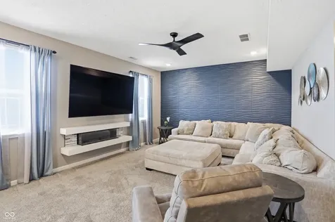181 Thorpe Drive Whiteland IN 46184