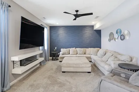 181 Thorpe Drive Whiteland IN 46184