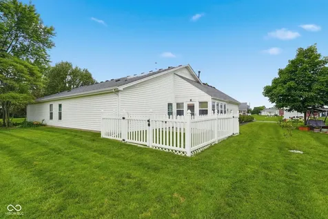 361 Reagan Circle Franklin IN 46131