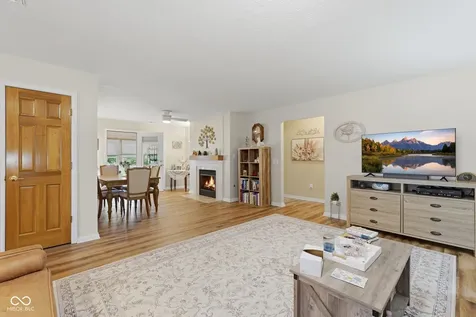 361 Reagan Circle Franklin IN 46131