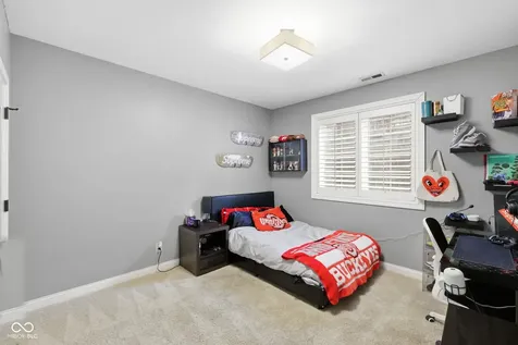10285 Normandy Court Fishers IN 46040