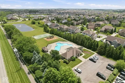 10285 Normandy Court Fishers IN 46040