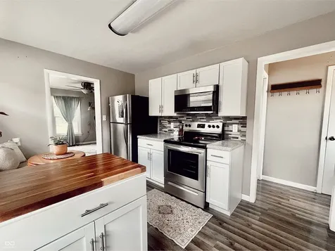 63 N 15th Avenue Beech Grove IN 46107