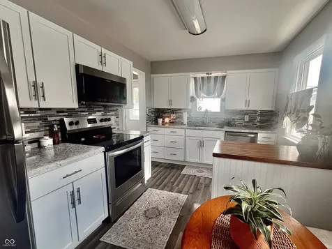 63 N 15th Avenue Beech Grove IN 46107