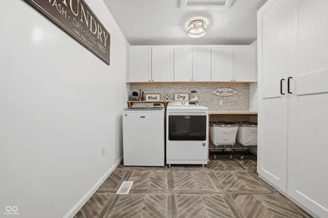 12034 Ashland Drive Fishers IN 46037