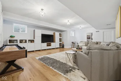 12034 Ashland Drive Fishers IN 46037