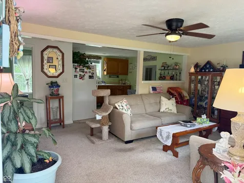13517 N County Road 275 W Roachdale IN 46172