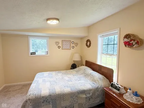 13517 N County Road 275 W Roachdale IN 46172