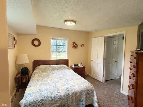 13517 N County Road 275 W Roachdale IN 46172