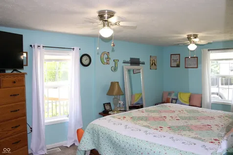 13517 N County Road 275 W Roachdale IN 46172