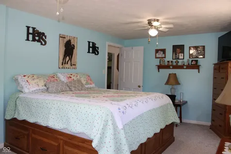 13517 N County Road 275 W Roachdale IN 46172