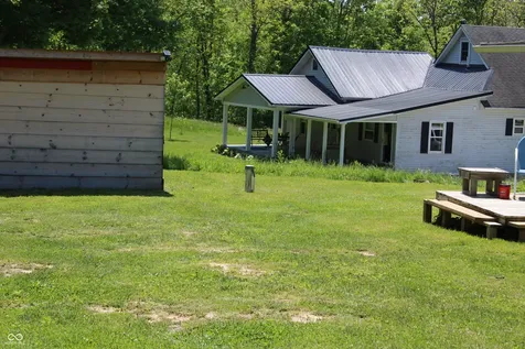 13517 N County Road 275 W Roachdale IN 46172