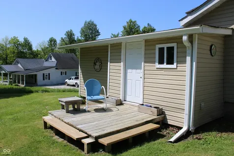 13517 N County Road 275 W Roachdale IN 46172