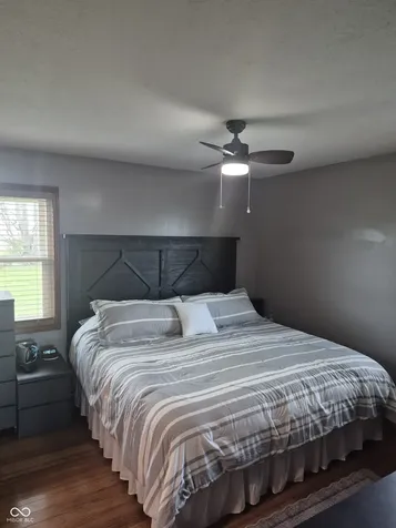 5494 N 300 E Whiteland IN 46184