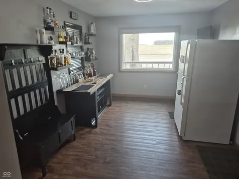 5494 N 300 E Whiteland IN 46184