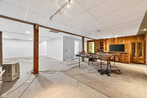 4190 W 100 N Bargersville IN 46106