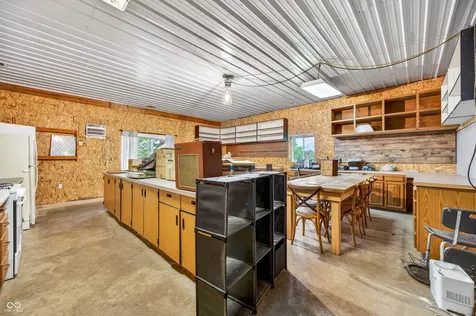 4190 W 100 N Bargersville IN 46106
