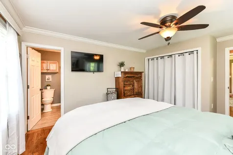 5144 Laurel Hall Drive Indianapolis IN 46226