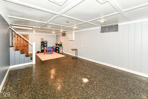 5144 Laurel Hall Drive Indianapolis IN 46226
