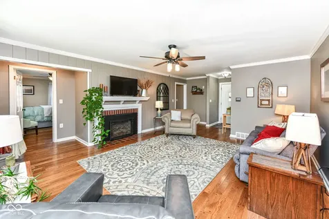 5144 Laurel Hall Drive Indianapolis IN 46226