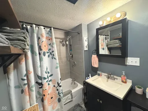 819 W 9th Street Rushville IN 46173