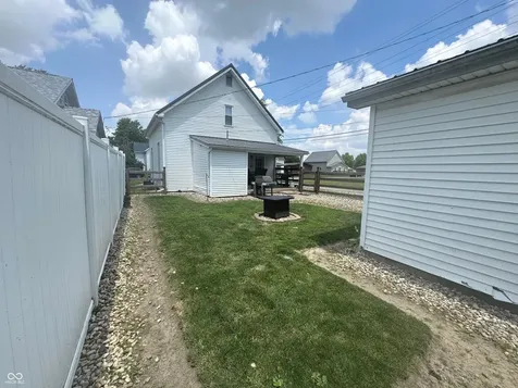 819 W 9th Street Rushville IN 46173